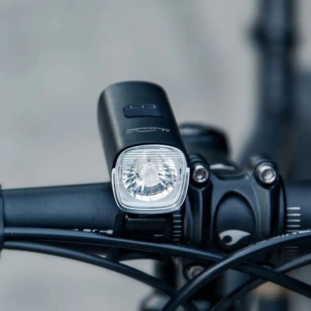 MAGICSHINE ALLTY 200 OLED Feu avant vélo avec éclairage de proximité