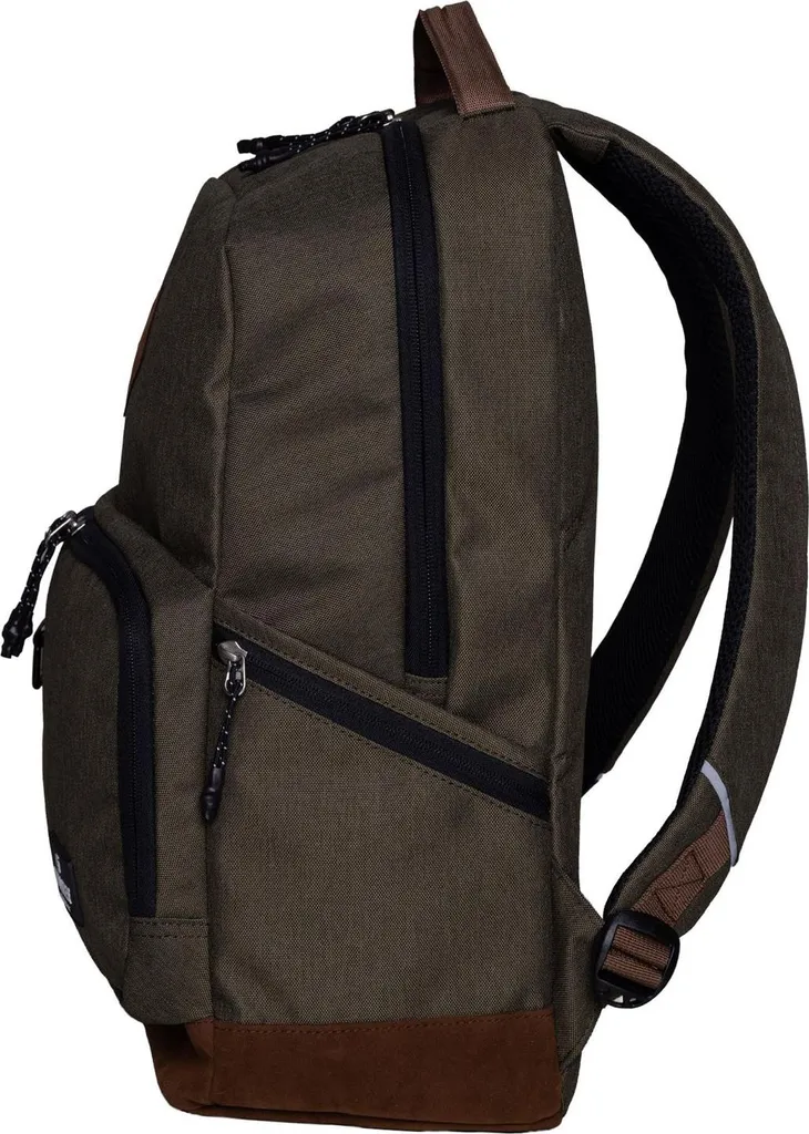 Walker Pure Eco Sport Zaino Lifestyle 29L Giallo - Realizzato Con Materiali Riciclati, Scomparto Per PC 15", Spallacci Ergonomic