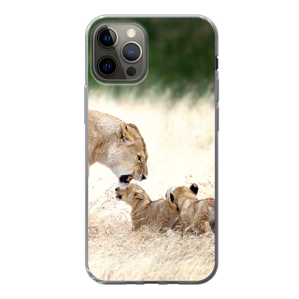MuchoWow Handyhülle Schutzhülle Hülle für iPhone 12 Pro Löwe - Gras - Junge - Familie Silikon Softcase Handy Hülle - Abdeckung