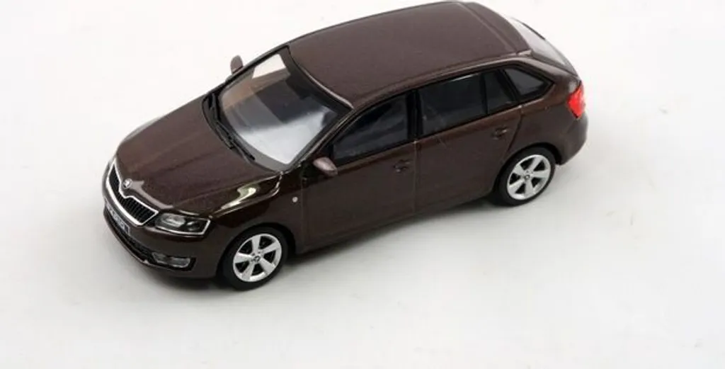 Modèle Réduit Skoda Rapid Spaceback 2013 ABREX pour Collection