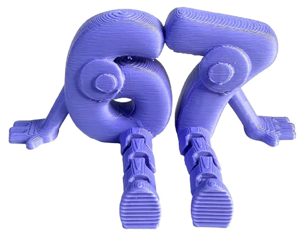 3D-gedruckte, bewegliche und flexible 67-Zahlenfigur mit Gelenken für die Schreibtischdekoration im Homeoffice