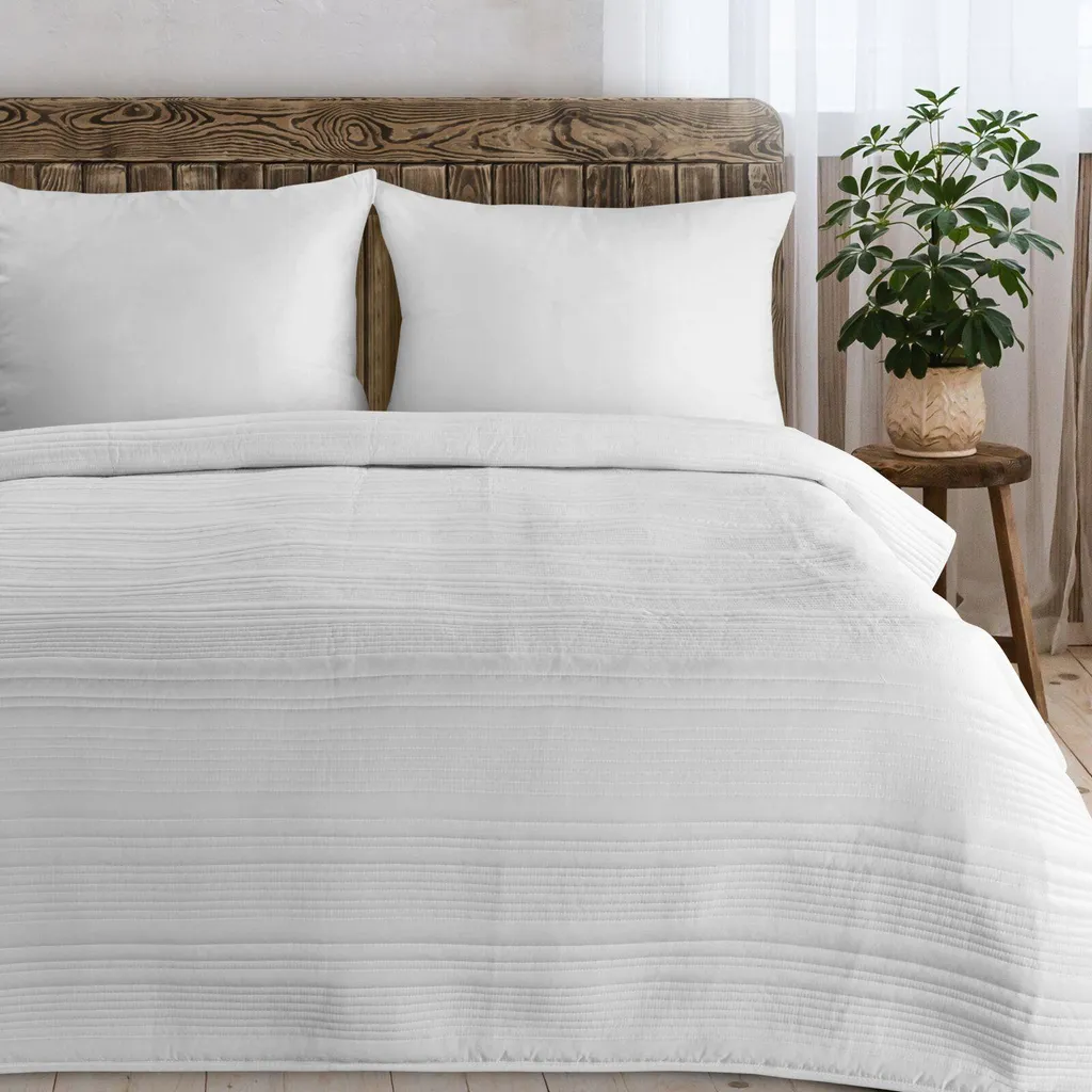 Copriletto trapuntato Tara 220×240 cm bianco resistente ed elegante