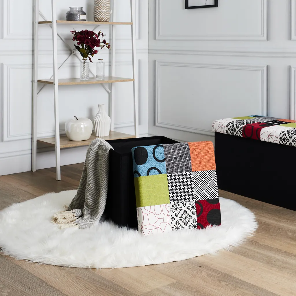 Pouf coffre patchwork pliable avec assise rembourrée et grand volume