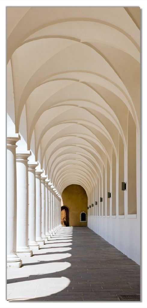 Wallario selbstklebende Türtapete 93 x 205 cm - Gewölbegang - Abwischbar, rückstandsfrei zu entfernen