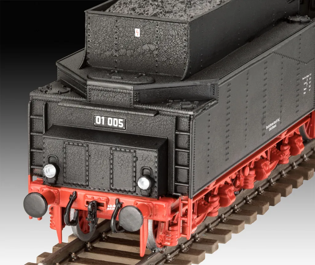Maquette de Locomotive pour trains rapides BR 01 et Tender Revell - 9
