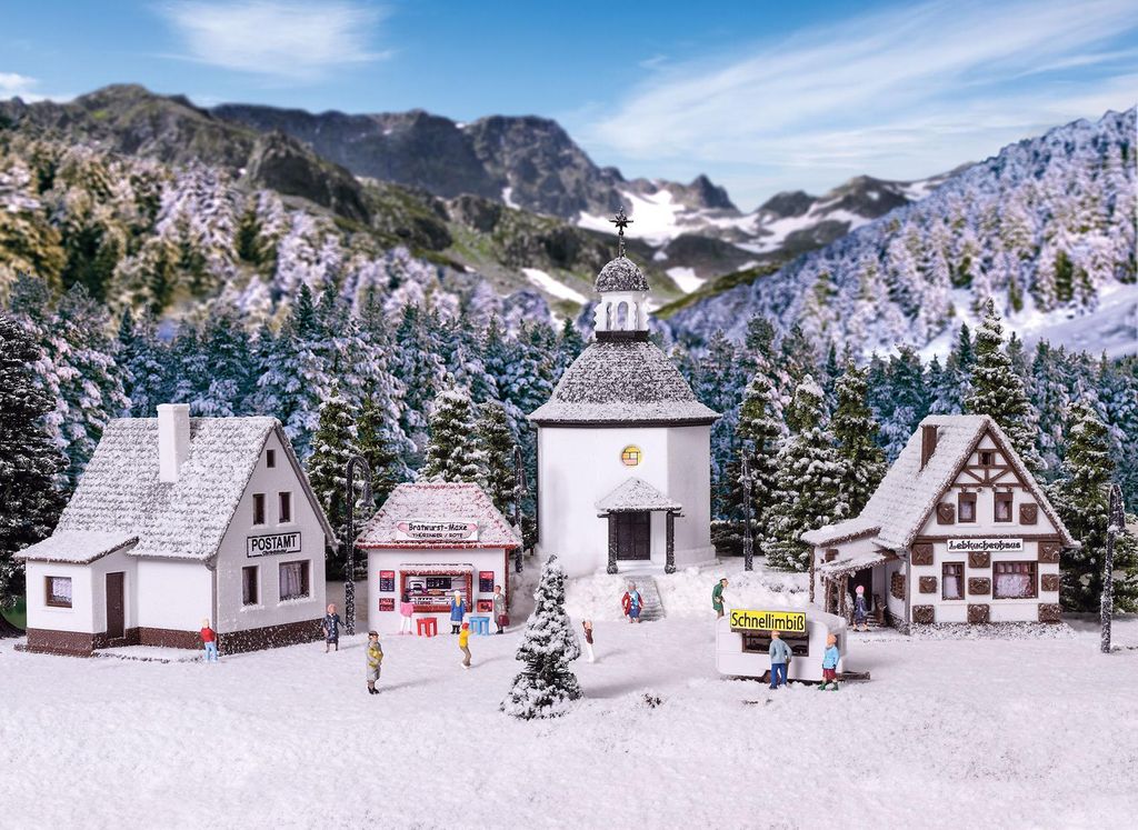 Vollmer 47613 - N Weihnachtsdorf mit Beleuchtung, Funktionsbausatz - Neu