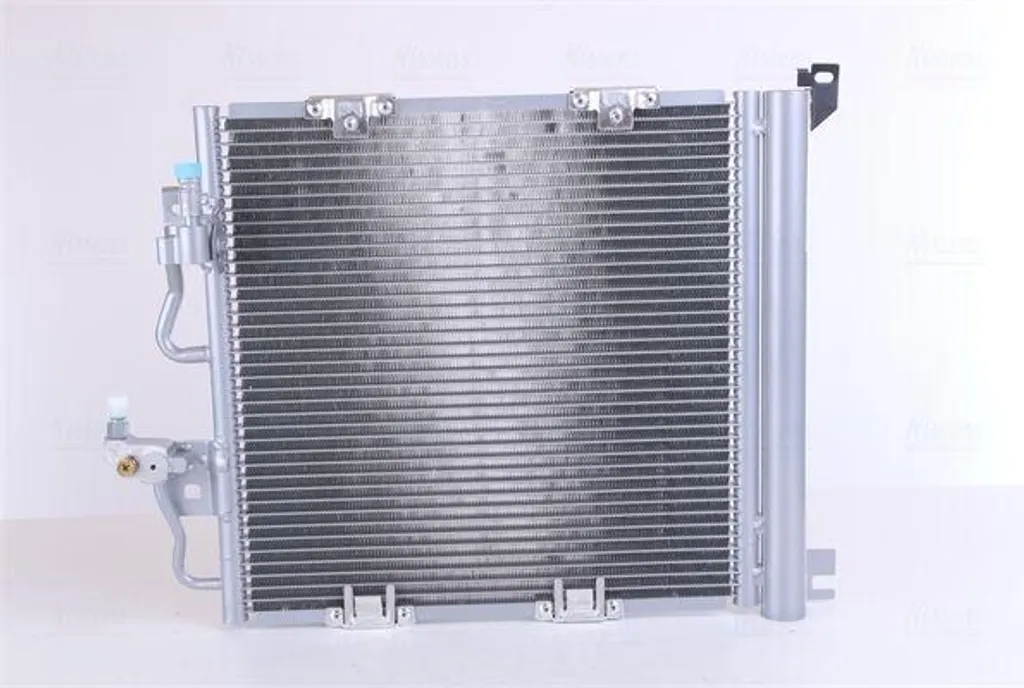 Condenseur de climatisation Nissens 94768 pour Opel Astra H et Zafira B