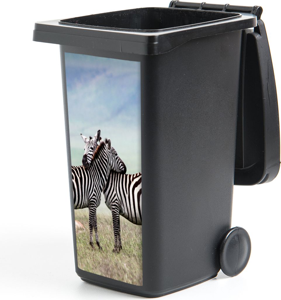 MuchoWow Mülltonnenaufkleber Zebras - Gras - Schwarz - Weiß 44x98 cm - Containeraufkleber - Aufkleber - Mülltonnen-Aufkleber