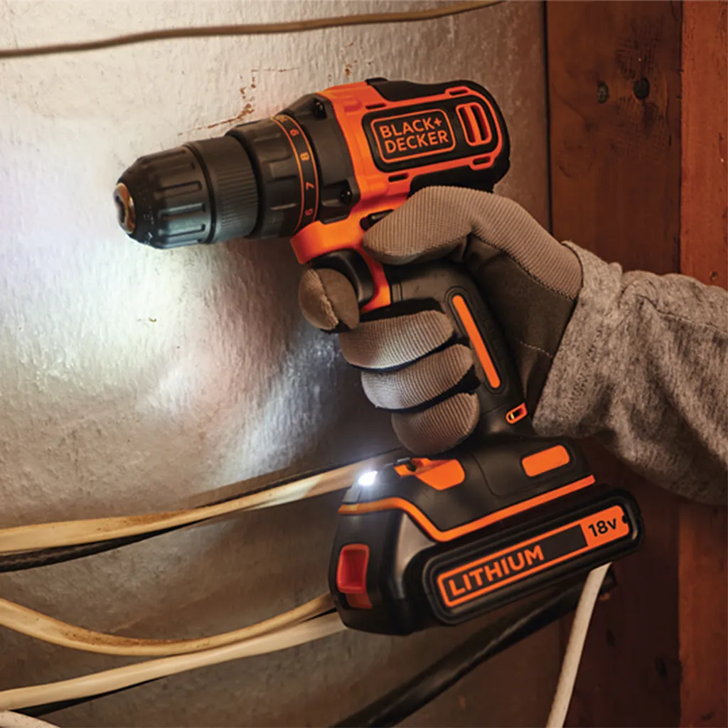 Black & Decker BDCDD186KB Perceuse 18V compacte avec double batterie
