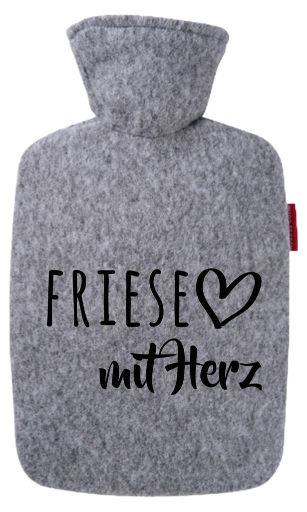 Huuraa Wärmflasche Friese mit Herz 1,8 Liter Filz Classic Filzbezug Bettflasche Geschenkidee
