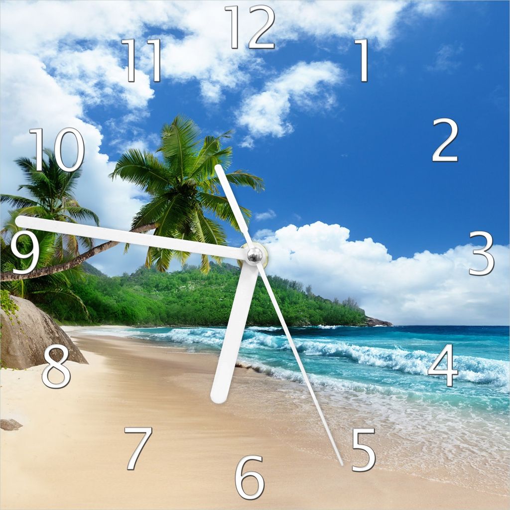 Wallario Design Wanduhr Urlaub auf den Seychellen unter Palmen am Sandstrand aus Echtglas, Größe 20 x 20 cm