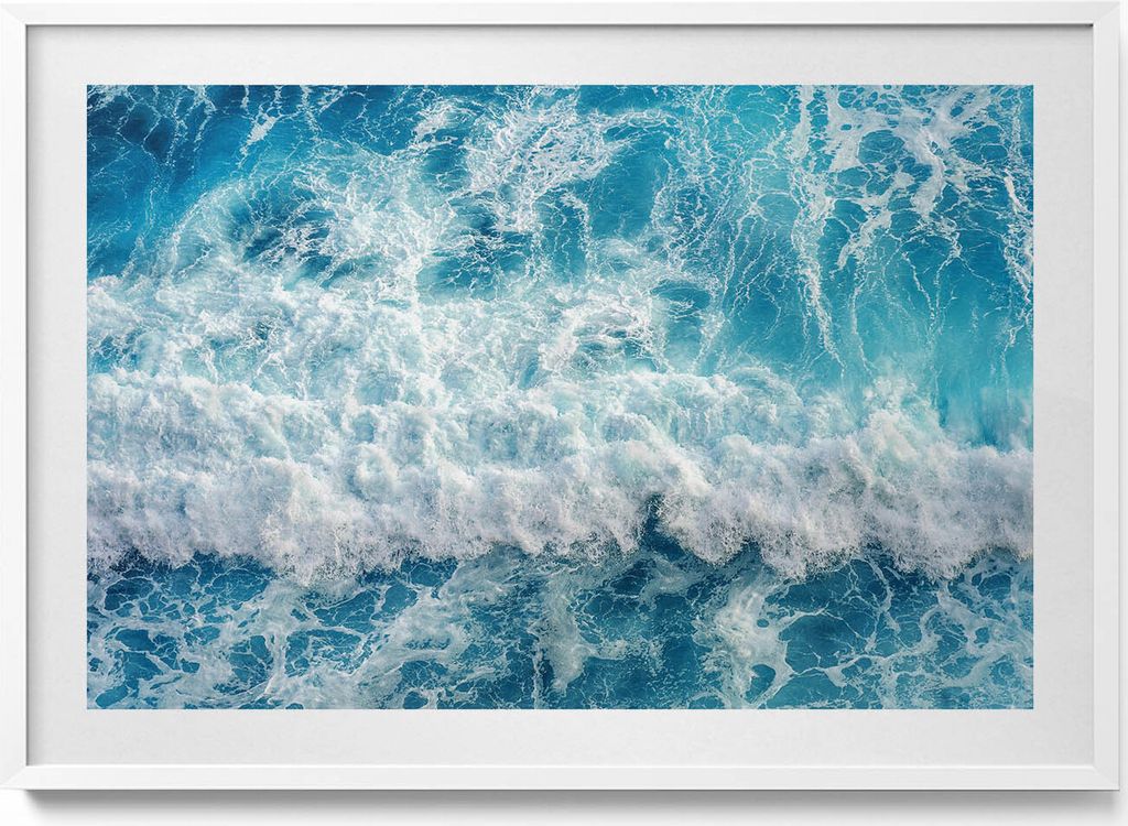Vogelperspektive einer Meereswelle– Wandbild mit Rahmen – Gerahmtes Bild – Wanddekoration – 100x70 cm – Weiß Rahmen
