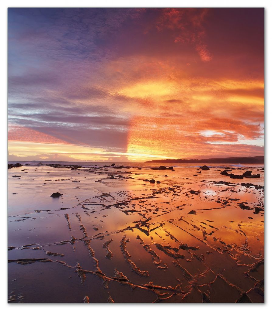 Wallario Herdabdeckplatte aus Glas, Größe 52 x 60 cm 1-teilig, Motiv Wattwanderung am Meer bei Sonnenuntergang