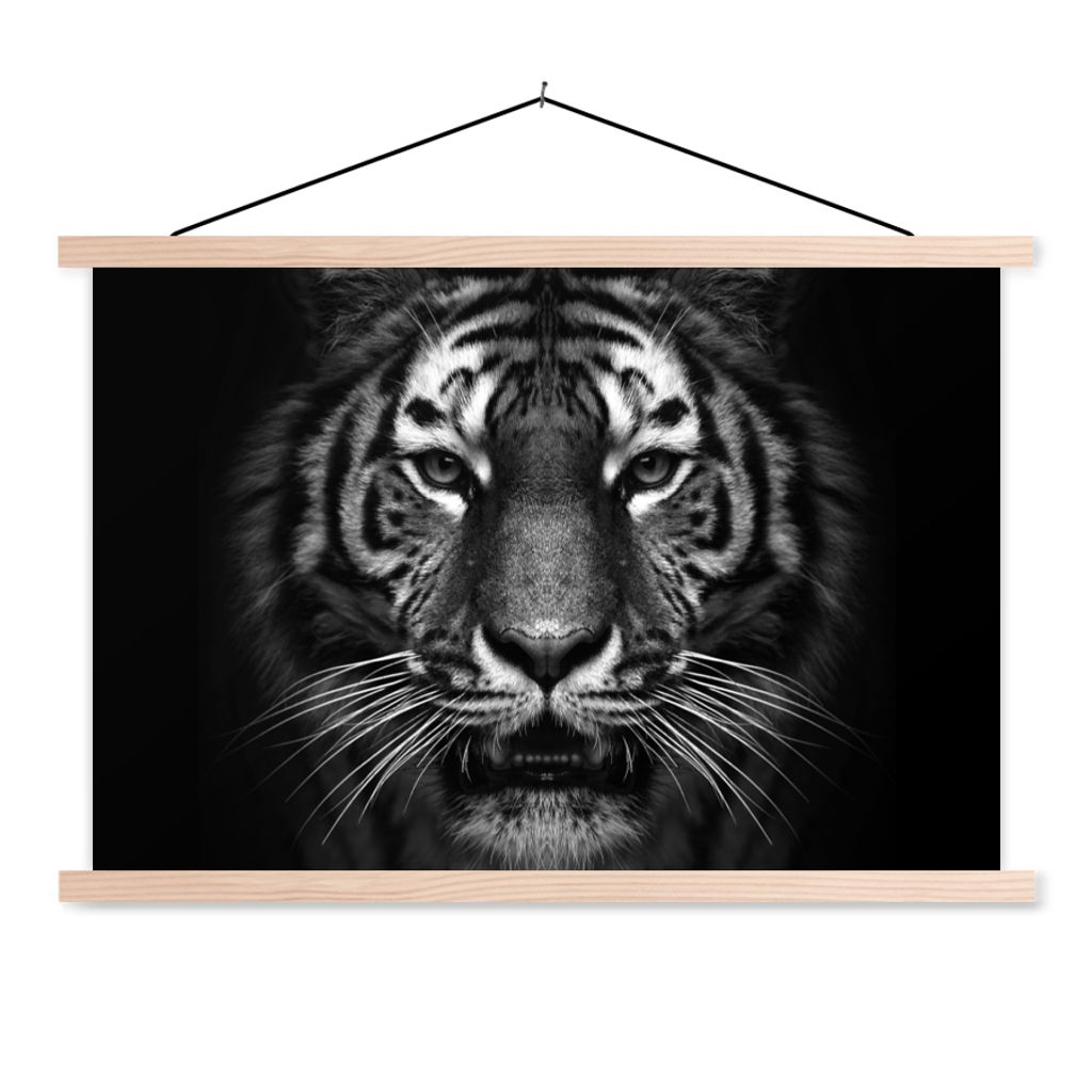 MuchoWow Textilposter Tiger - Tiere - Schwarz - Weiß - Porträt - Wild 120x80 cm mit holzfarbenen Rahmen - Aufhängeset
