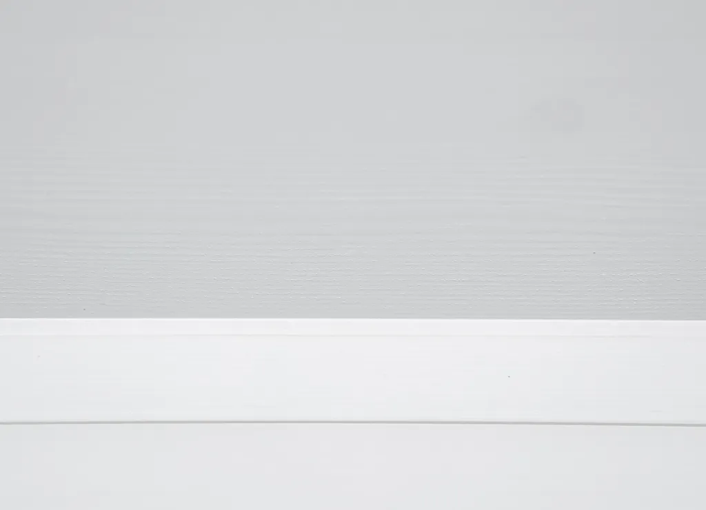 Table d'appoint Asgar blanc : structure robuste et finition laquée chic - 8