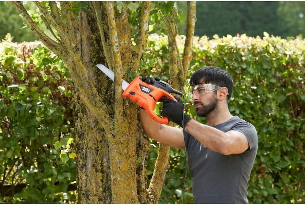 Scie sauteuse et égoïne 400W à variateur électronique Black & Decker - 23
