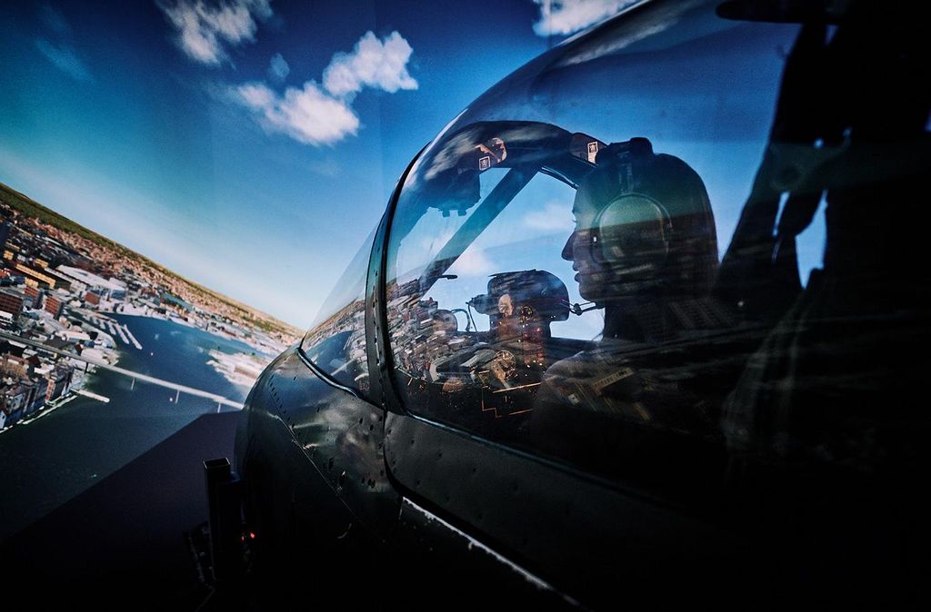 mydays Flugsimulator Mirage 5F Kampfjet München; Erlebnis verschenken oder selbst erleben; Gutschein für 1 Person(en)