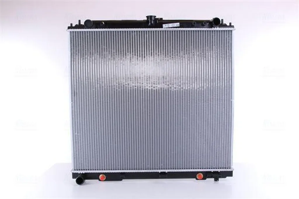 Remplacer le Radiateur Moteur de votre Pathfinder avec Nissens 69485
