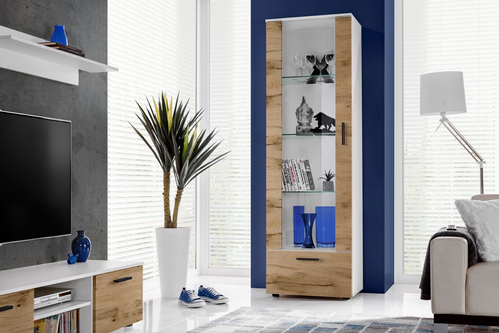 Komodee, Vitrine Schrank Alessandria, Weiß/Wotan, Breite 60cm x Höhe 192cm x Tiefe 42cm, 3 Glasböden, 1 Regal aus laminierter Platte, für Wohnz...