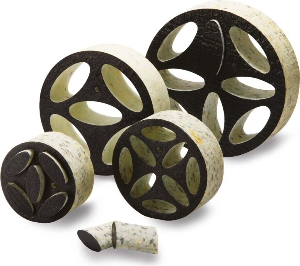 Several sound-damping elements of different sizes are arranged on a white background.