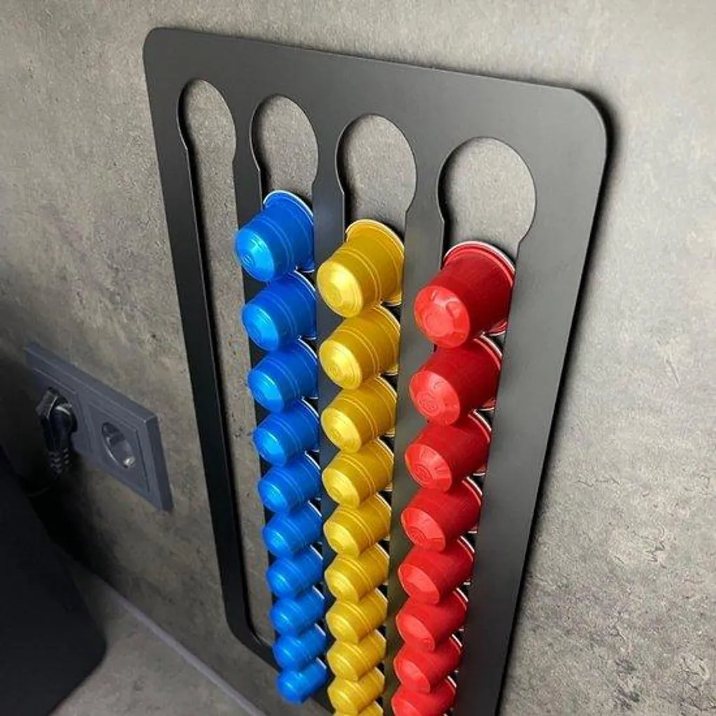 Porte-capsules de café mural magnétique pour libérer le plan de travail