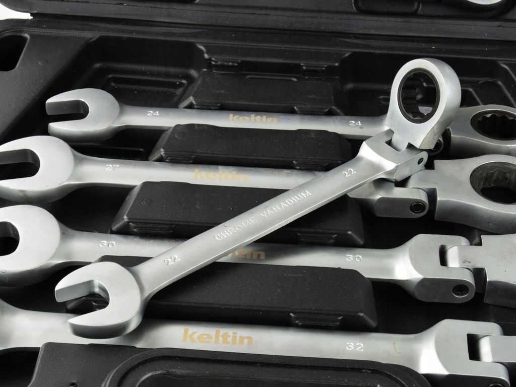 Ratschenschlüssel Set 13-teilig 8-32 mm Chrom-Vanadium mit Produktbild 