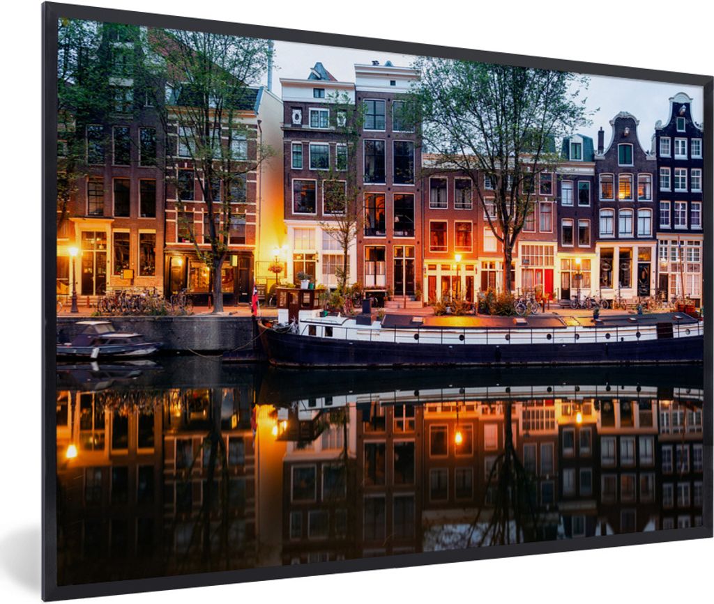 MuchoWow Gerahmtes Poster Grachtenhäuser in Amsterdam am Abend 60x40 cm - Poster mit Schwarzem Bilderrahmen Wandposter Rahmen Foto Bilder - Prin...