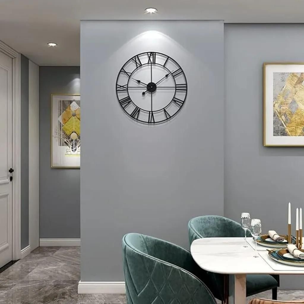 Wanduhr Metall 40 cm, rund, leises Quarzuhrwerk, dekorative Uhr für Wohnzimmer Schlafzimmer Büro, modernes Design, schwarz, stilvolle Zeigeranzeige