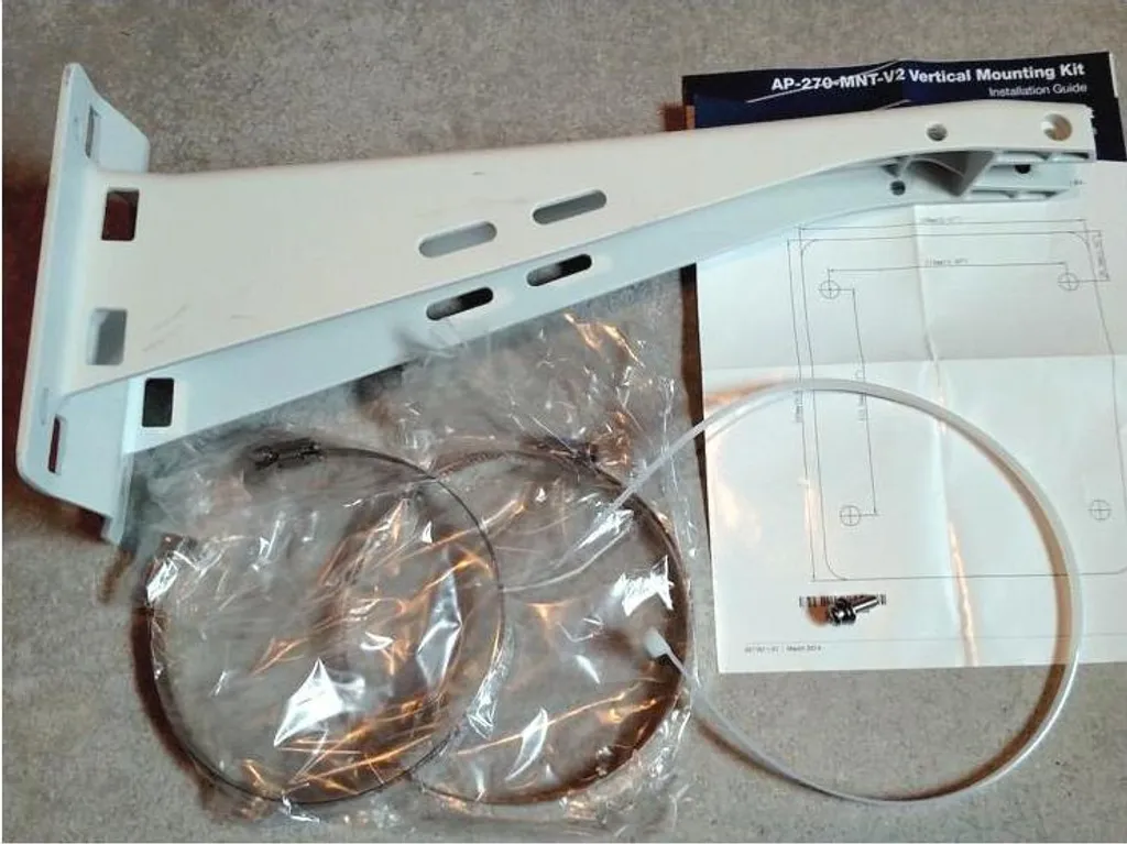 HPE AP-270-MNT-V2 Kit de Montage Vertical pour Points d'Accès JW053A