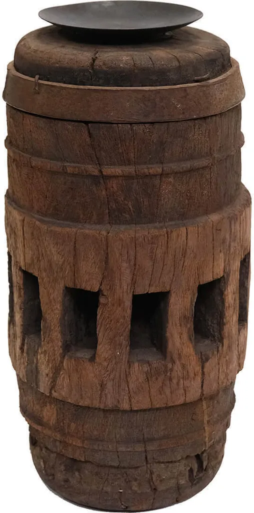 Candelabro in Mozzo di Legno Vintage | Design Rustico per Interni Moderni