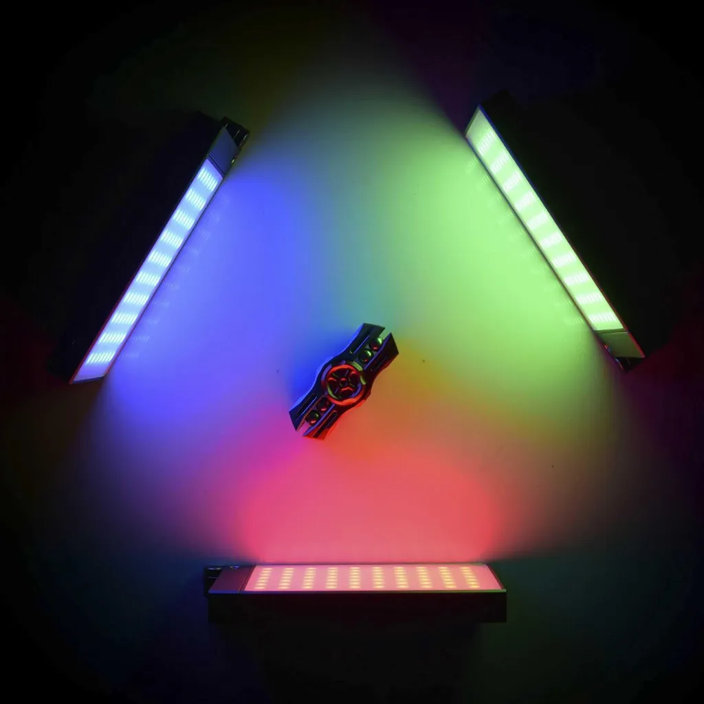 Projecteur LED RGB de Poche Godox M1 pour Smartphone et Reflex Numérique - 4