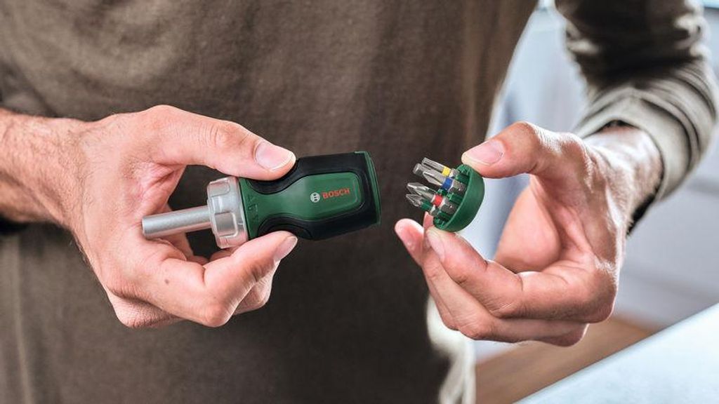 Stubby Bit-Ratschenschraubendreher mit 6 Bits (Magazin 2)