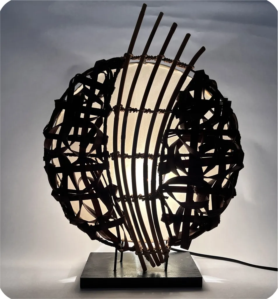 Lampe décorative blanche pour salon zen et décoration intérieure Bali