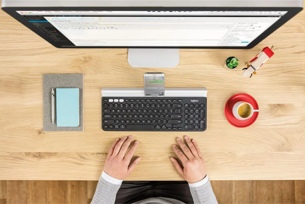Logitech K780 Clavier Multi-Dispositifs avec Support Tablette et Mobile - 8