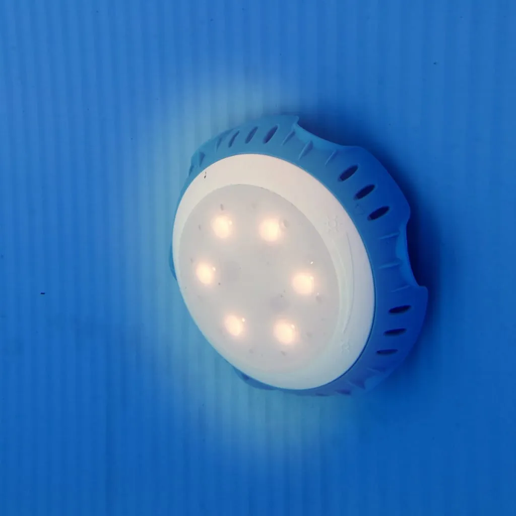 Projecteur LED blanc piscine hors-sol - Installation sans perçage - 4