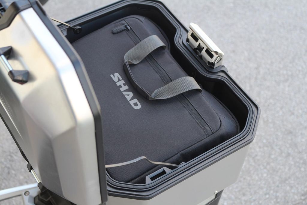 Shad Terra Top Case Pannier Sac intérieur extensible Image du produit 