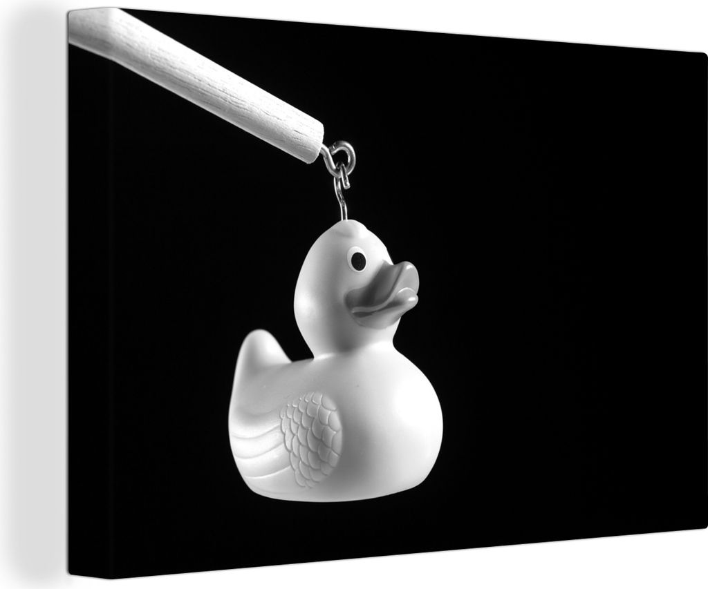 OneMillionCanvasses - Leinwandbilder - 140x90 cm, Badeente am Haken auf schwarzem Hintergrund - schwarz und weiß, Wandbilder Kunstdruck Wanddeko...