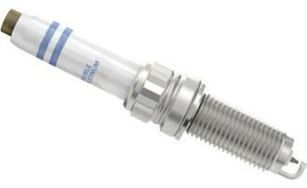 BOSCH 0 242 145 555 Candela Double Platinum OE 0047375 compatibile con 1er F20, 1er F21, 2er F45, 2er F23, 2er F22, 2er F46, 3 F30, 3 F34, 3 F31, 4 F33, 4 F32, 4 F36, 5 G30, 5 G31, 6 G32, 7 G11, X1, X2, X3, X4, Mini, Clubman, Countryman