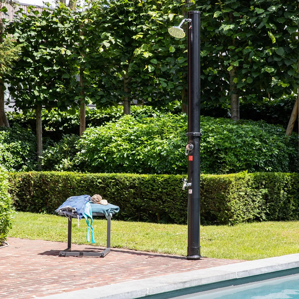 Douche solaire 18L MOOREA noire compacte à haute performance