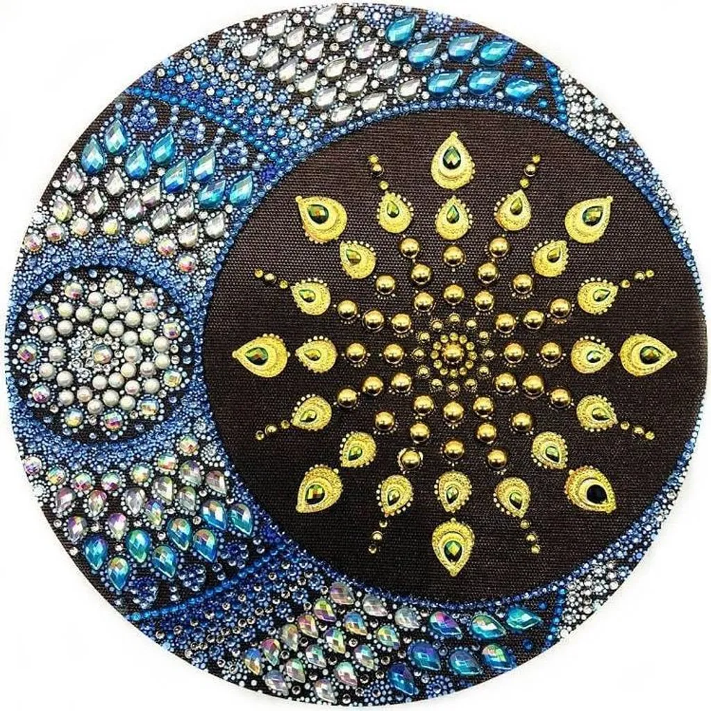 Activité DIY Relaxation - Broderie de diamants Mandala Soleil et Lune