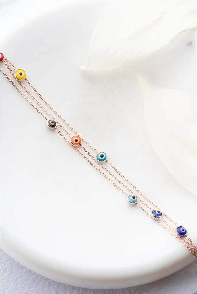 Bracelet tendance pour femme idéal pour habiller une tenue de soirée