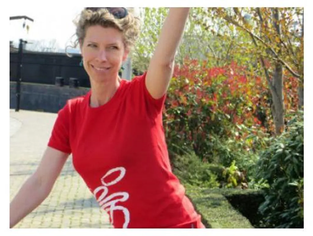 T-shirt respirant Kickbike rouge taille S anti-frottement actif