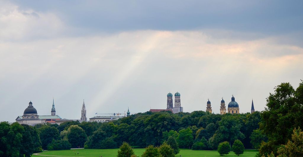 mydays Spanisch lernen mit Sightseeing München; Erlebnis verschenken oder selbst erleben; Gutschein für 2 Person(en)