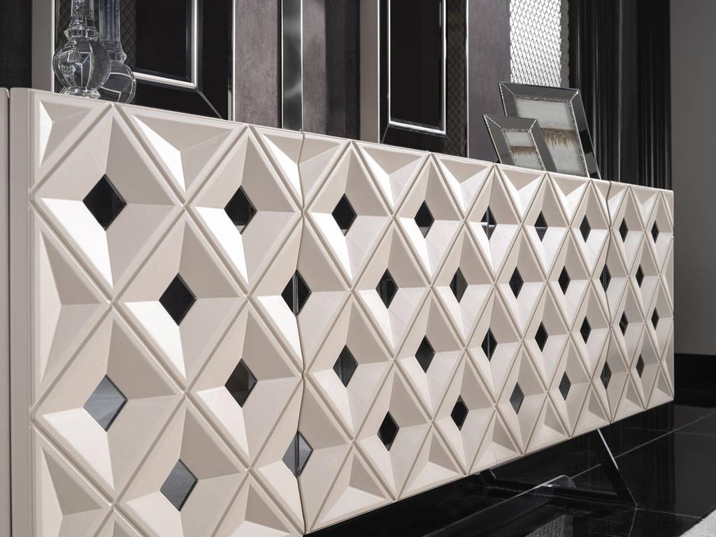 Elegantes weißes Holz- und Metall-Sideboard im modernen Design