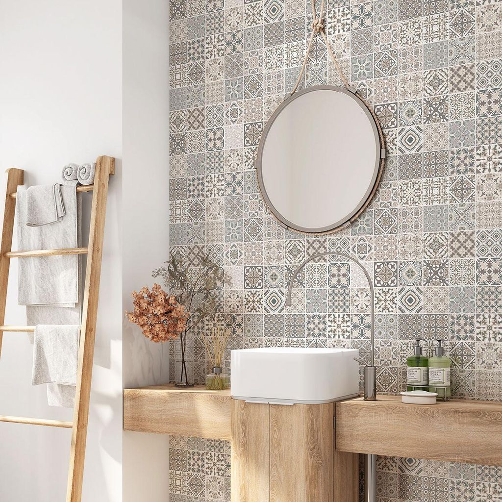 Klebefolie für Badezimmer - Lumaléa - Zementfliesenmuster - Klebefolie + GLANZ-Schutz - 90 x 90 cm