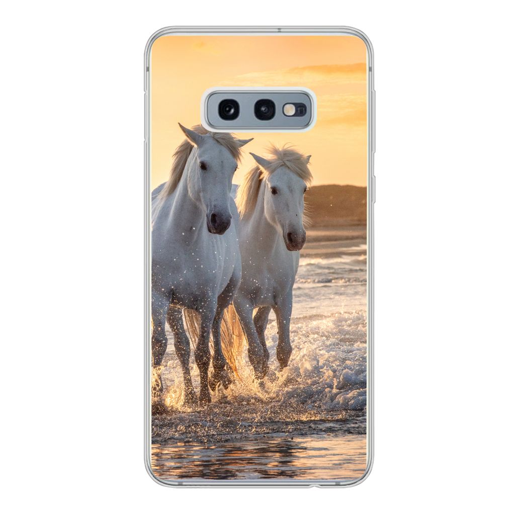MuchoWow Handyhülle Schutzhülle Hülle für Samsung Galaxy S10e Pferde - Wasser - Strand - Tiere Silikon Softcase Handy Hülle - Handy