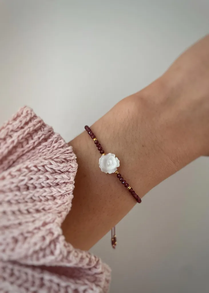 Bracelet Élastique Grenat et Nacre Rose : Vertus de Force et de Sérénité - 2