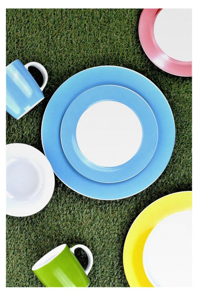 16-teiliges Kombiservice für 4 Personen - mit 4 frischen Farben/Porzellan rot-gelb-grün-blau dekoriert, runde Form