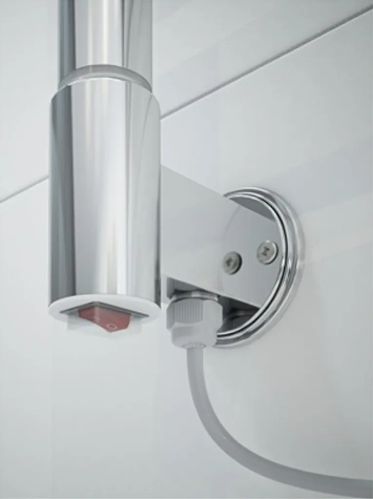Radiateur sèche-serviettes Fenix FE3 Inox Poli 595x540MM Chaleur Douce