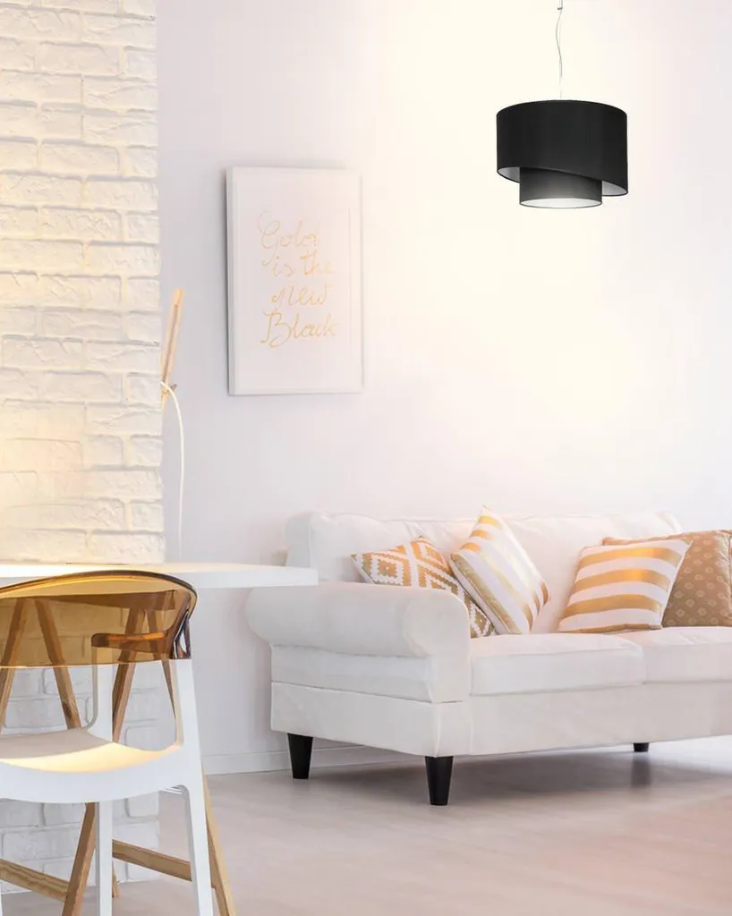 Suspension Ollastra Noire en Tissu Premium avec Design Structuré